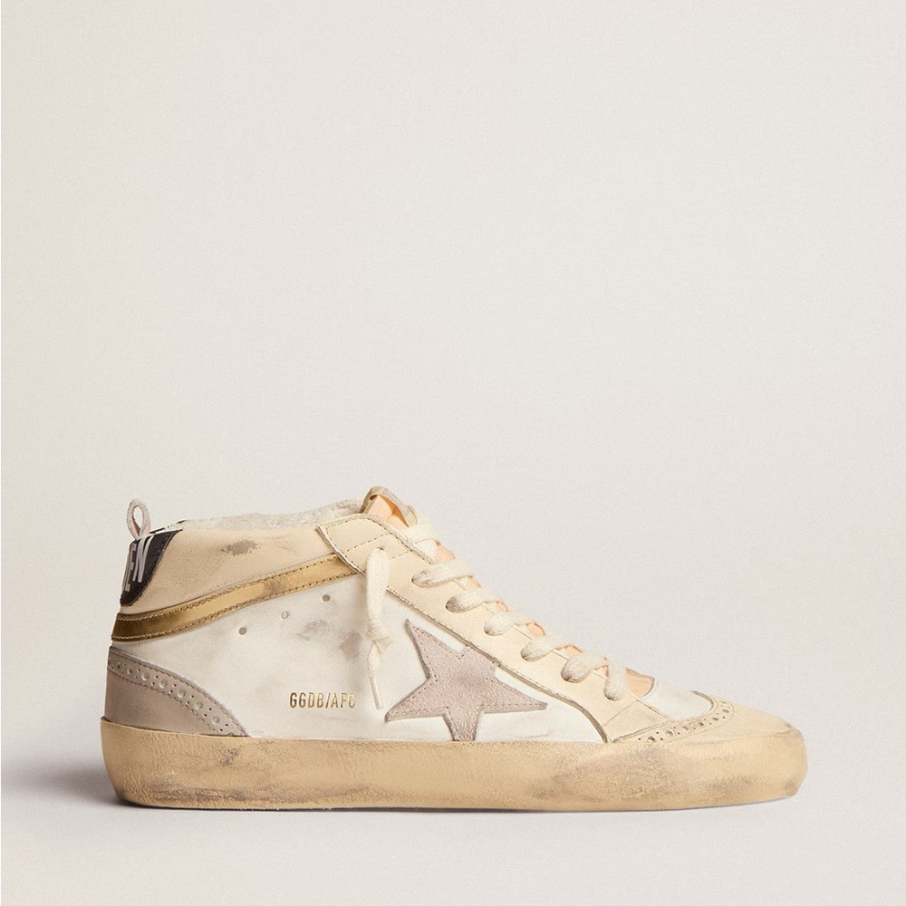 Golden Goose Women's Mid Star with star in light gray suede and gold flash